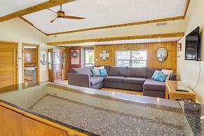 Waterfront Port Clinton Cottage w/ Fire Pit!