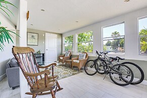 Ft Lauderdale Getaway w/ Yard ~ 4 Mi to Beach!