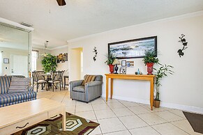 Ft Lauderdale Getaway w/ Yard ~ 4 Mi to Beach!