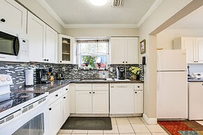 Ft Lauderdale Getaway w/ Yard ~ 4 Mi to Beach!