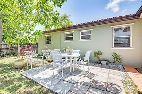 Ft Lauderdale Getaway w/ Yard ~ 4 Mi to Beach!