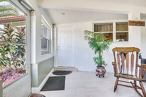 Ft Lauderdale Getaway w/ Yard ~ 4 Mi to Beach!