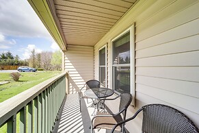 Furnished Deck + Resort Perks: Beech Mtn Retreat!