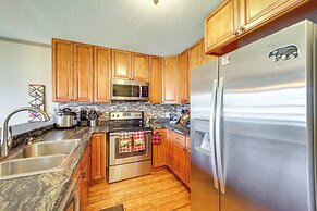 Furnished Deck + Resort Perks: Beech Mtn Retreat!