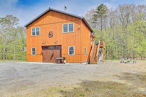 Fire Pit + Beach Access: Quiet Northville Retreat