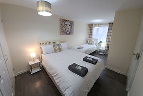 Captivating 3-bed House in Newcastle Upon Tyne