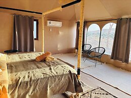 Amskou Camp