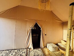 Amskou Camp