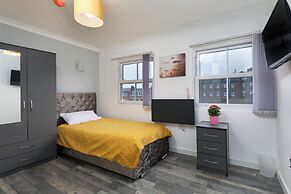 Flat 6 - Apartment for 4 in Town Centre