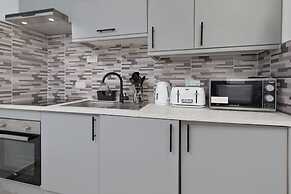 Flat 6 - Apartment for 4 in Town Centre