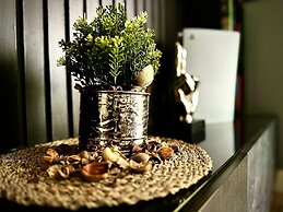 Croydon Cozy Retreat - 2 Bedroom Luxury Home