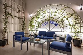 Sisus Marina Hotel