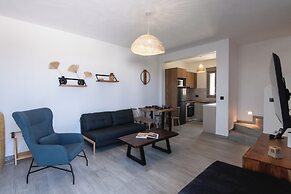 Filia Skyros Suites