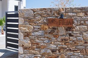 Filia Skyros Suites