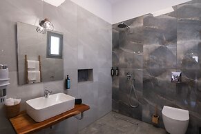 Filia Skyros Suites