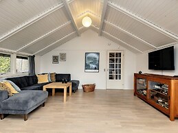 9 Person Holiday Home in Praesto