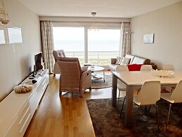 Apartment in Nieuwpoort With sea View