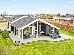8 Person Holiday Home in Bogense