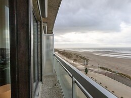 Spacious Apartment on 4th Floor