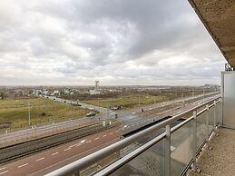 Spacious Apartment on 4th Floor