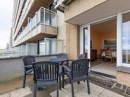 Cosy Apartment With Sunny Terrace