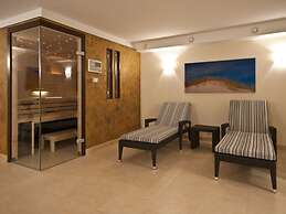 Deck 1 Modern Retreat