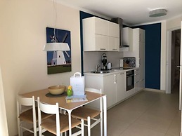 Deck 1 Modern Retreat