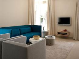 Deck 1 Modern Retreat