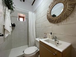 Two Houses With Shared Pool Chillout and see Views