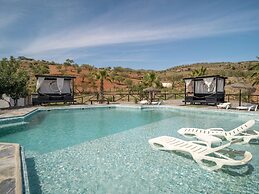 Two Houses With Shared Pool Chillout and see Views