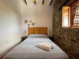 Two Houses With Shared Pool Chillout and see Views