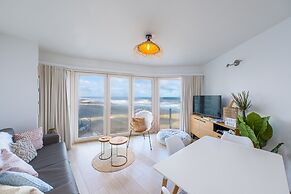 Cozy Studio With Sleeping Area and sea View