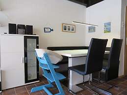 Enno Near the Dike Comfortable Vacation Home