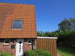 Enno Near the Dike Comfortable Vacation Home