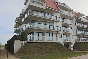 Apartment in Nieuwpoort With sea View