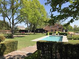 Holiday Home Klein Rosselaer for Four Person