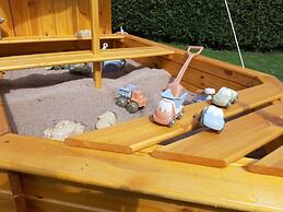 Fingerhut Comfortable Holiday Residence