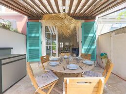 Attractive Holiday Home in Port Grimaud With Jetty