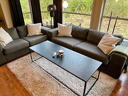 10 Person Holiday Home in Auklandshamn