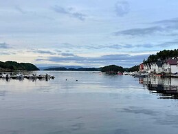 10 Person Holiday Home in Auklandshamn