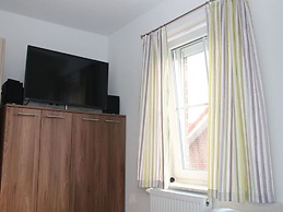 7 Robbenplate Modern Retreat