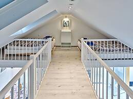 Modern Holiday Home With Terrace