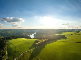 Modern Holiday Home With Terrace