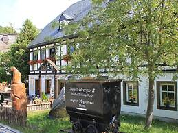Plush Apartment in Annaberg-buchholz