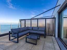 Rooftop Apartment Near Center