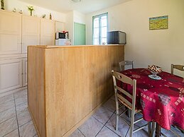 Tasteful Holiday Home in Marnac With Garden