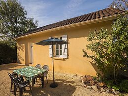 Tasteful Holiday Home in Marnac With Garden