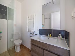 Tasteful Holiday Home in Marnac With Garden