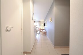 Bright Apartment With Terrace in Oostduinkerke