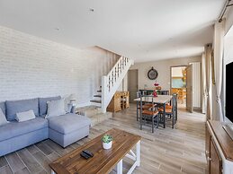 Holiday Home in Montaigu La Brisette With Garden